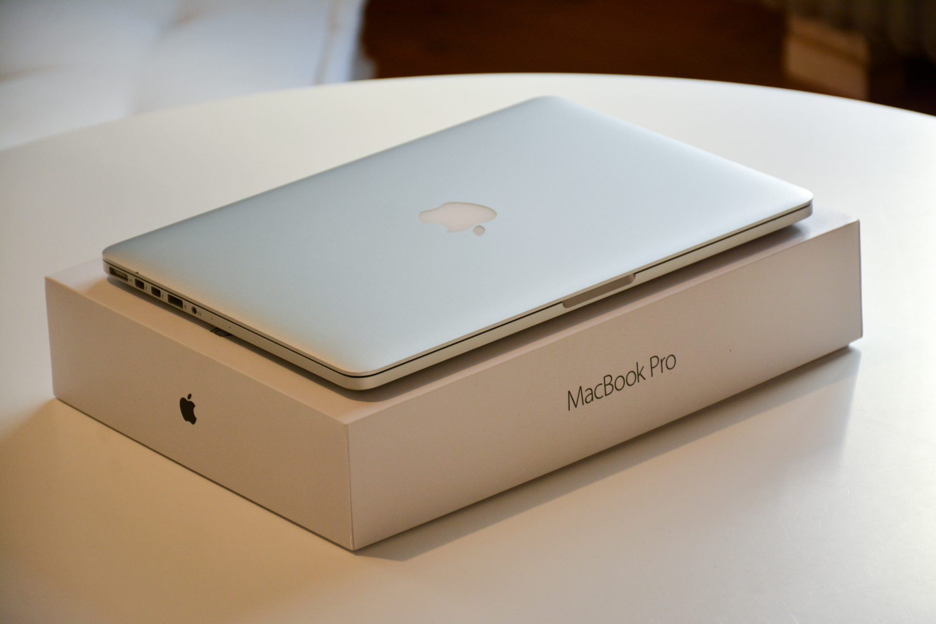 macbook pro and box