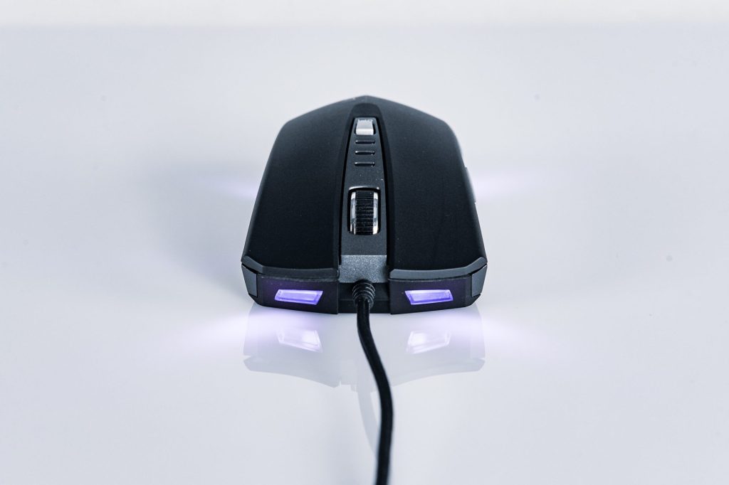 black wired mouse